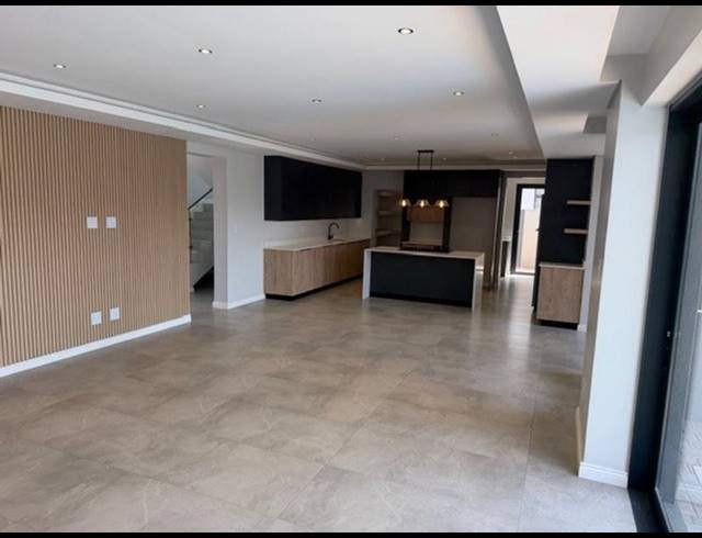 4 BEDROOM HOUSE FOR SALE IN FOUNTAINBROOK ESTATE